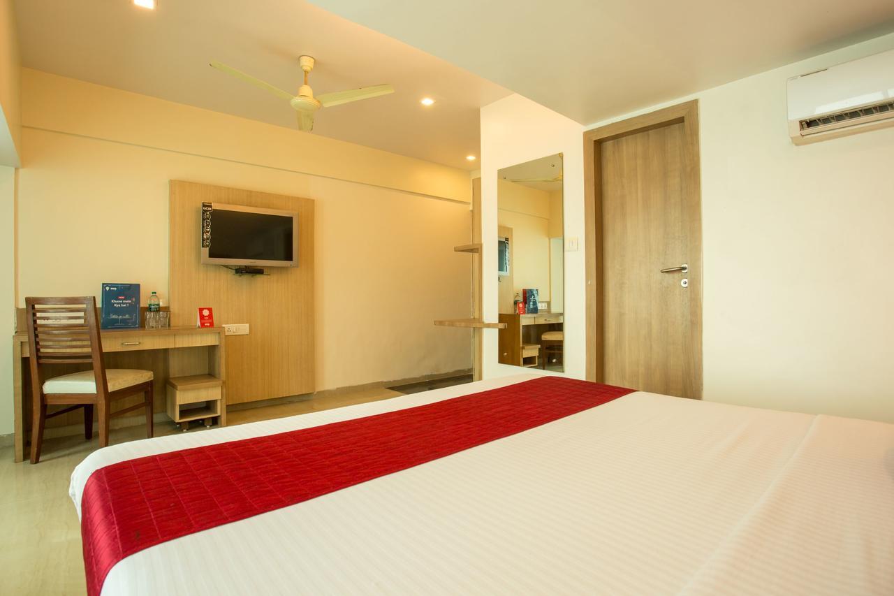 Oyo 2026 Hotel Aishwarya Residency Νάβι Μουμπάι Εξωτερικό φωτογραφία